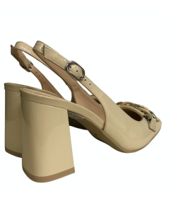 chanel pelle vernice latte Nero Giardini  409490 catena morsetto t 8 importante